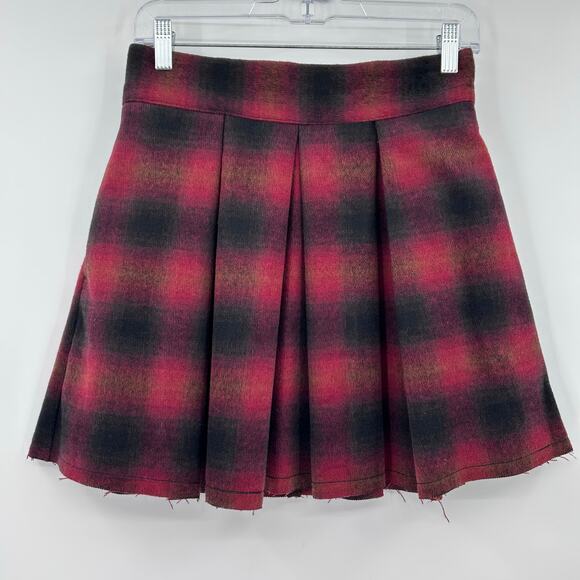 Free People High-Waist Pleated Plaid Mini Skirt Red Black Grunge Womens Size 4 - Picture 3 of 12
